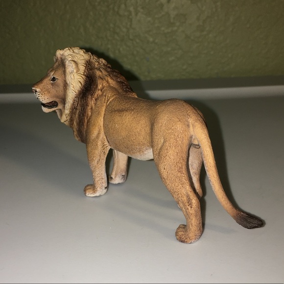 Retired Schleich Lion Figure - Picture 5 of 8